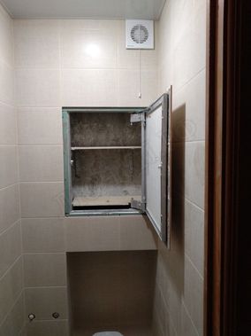 Люк под плитку Нажимной Секрет-Лайт 200*250 Люк под плитку Нажимной Секрет-Лайт 200*250