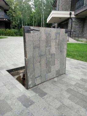 Люк под брусчатку Брус Ли Стальной 1000*1000 Люк под брусчатку Брус Ли Стальной 1000*1000