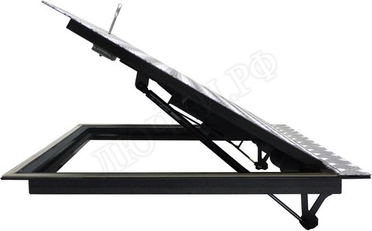 Уличный люк Дворник Уголок, алюминиевый рифленый лист Уличный люк Дворник Уголок, алюминиевый рифленый лист