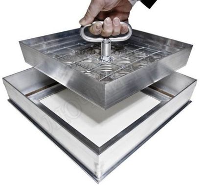 Напольный люк Премиум 54 мм 2 створки 300*1400 Напольный люк Премиум 54 мм 2 створки 300*1400