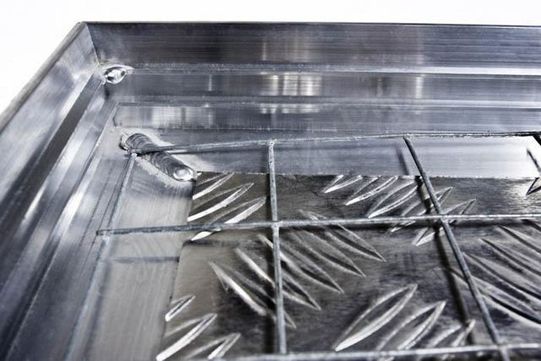 Напольный люк Премиум 54 мм 2 створки 300*1400 Напольный люк Премиум 54 мм 2 створки 300*1400