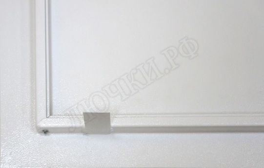 Люк сантехнический усиленный 2мм с замком 2 створки 620*960, Ral1015 Люк сантехнический усиленный 2мм с замком 2 створки 620*960, Ral1015